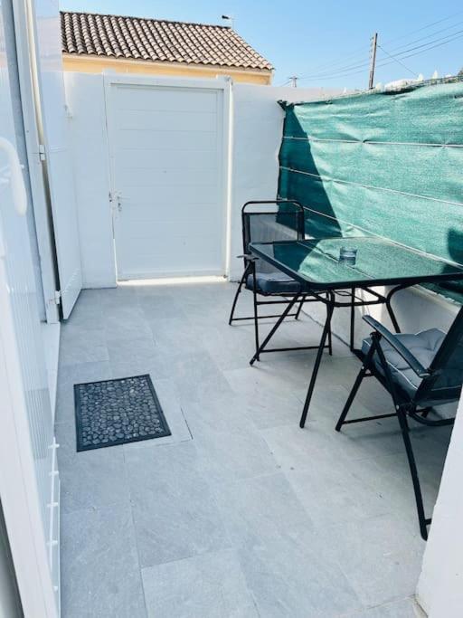 Joli Petit Studio Cosy Marignane Exterior foto